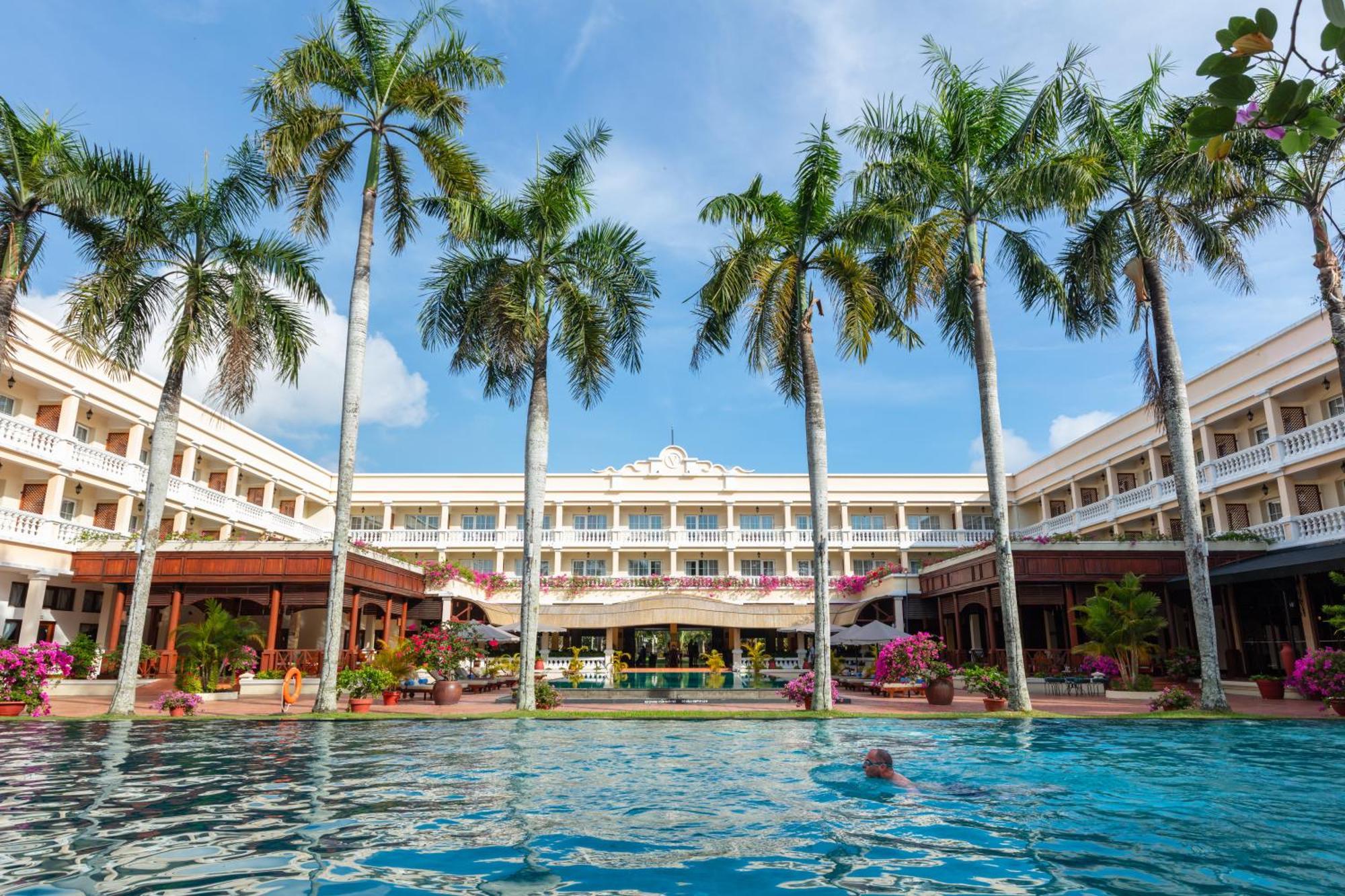 Victoria Tho Resort
